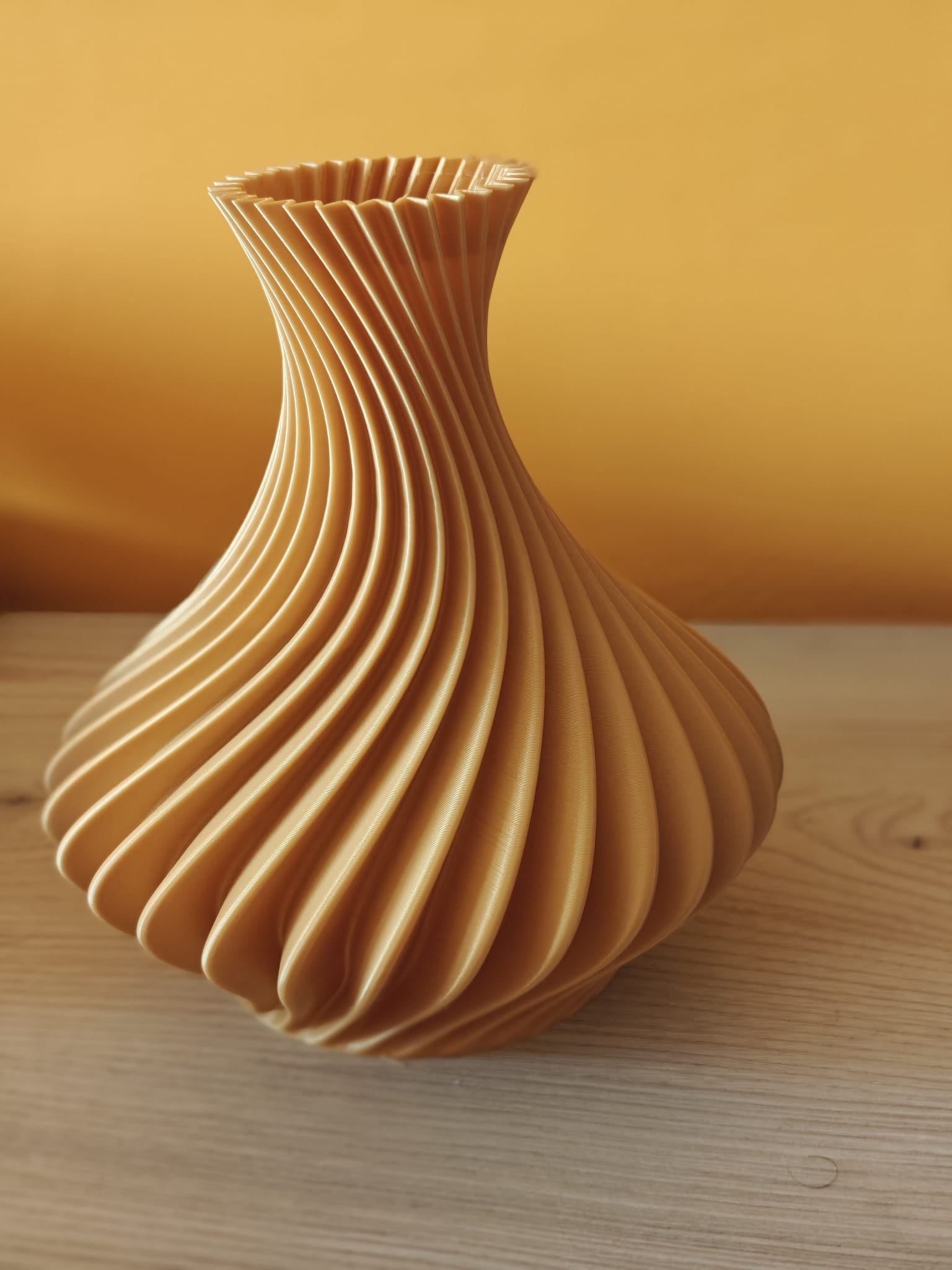 Ovid - Ars Amatoria Vase - Poetic Vision
