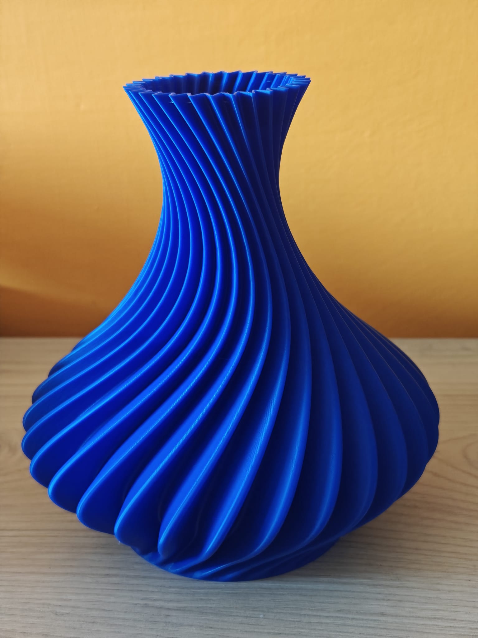 Ovid - Ars Amatoria Vase - Poetic Vision