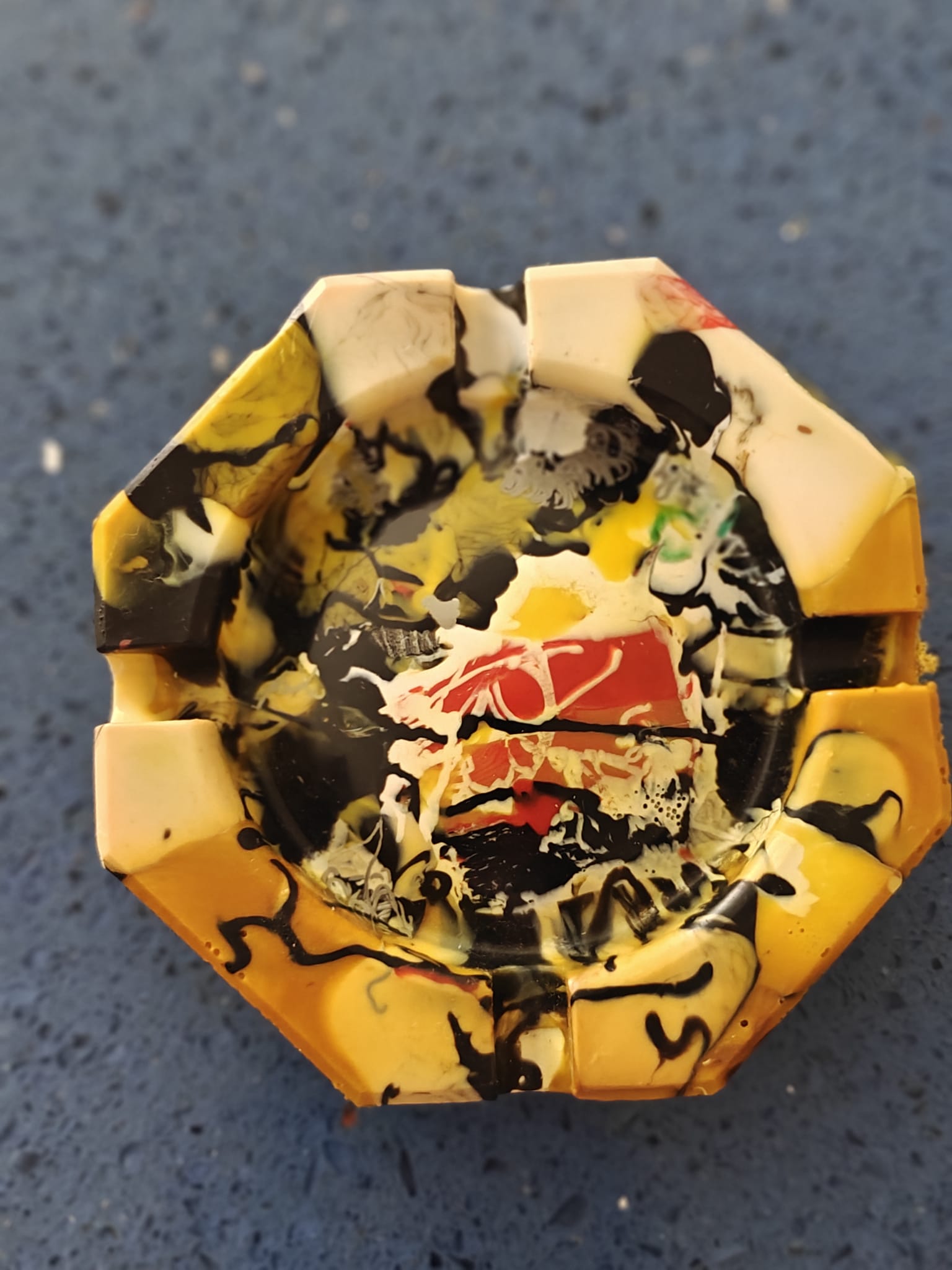 Moulded Circle Ashtray – Yellow with Hints of Red, White & Black