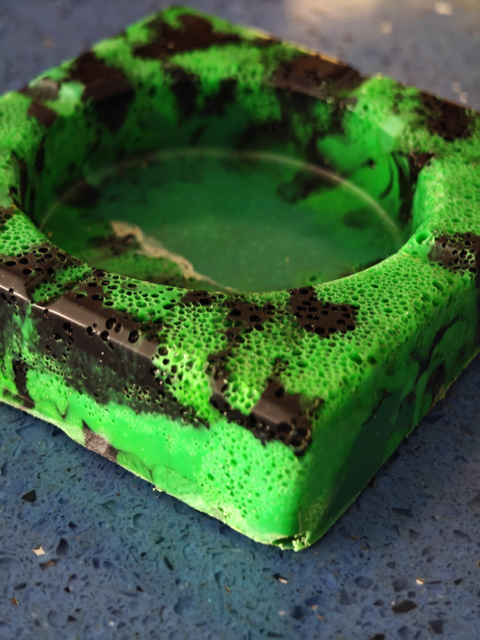 Moulded Square Ashtray - Black and Green