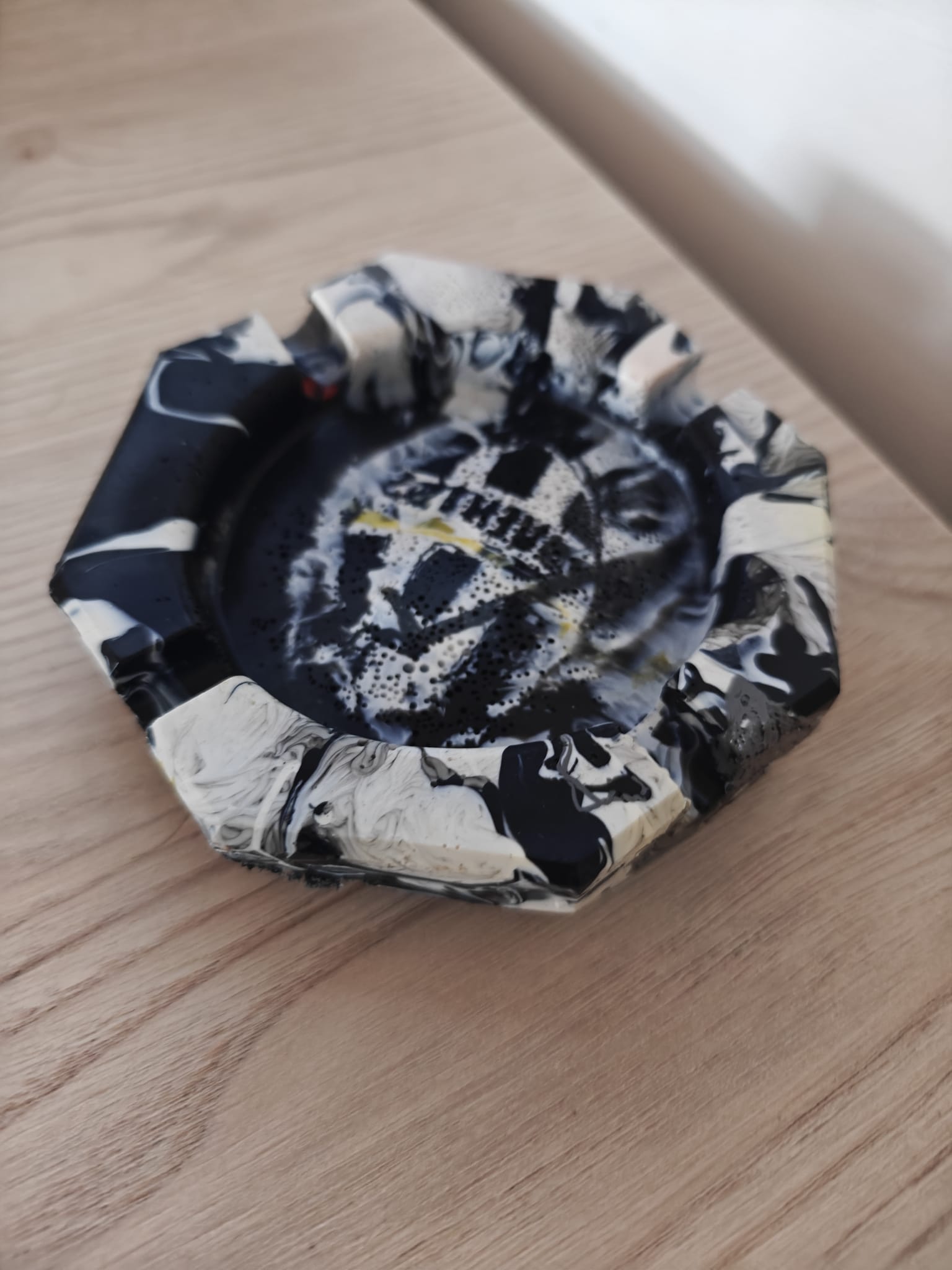 Moulded Juventus Circle Ashtray