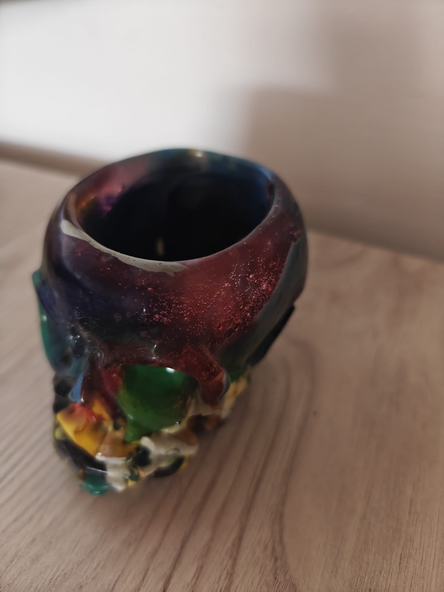 Moulded Skull with hollow Insert for tealights