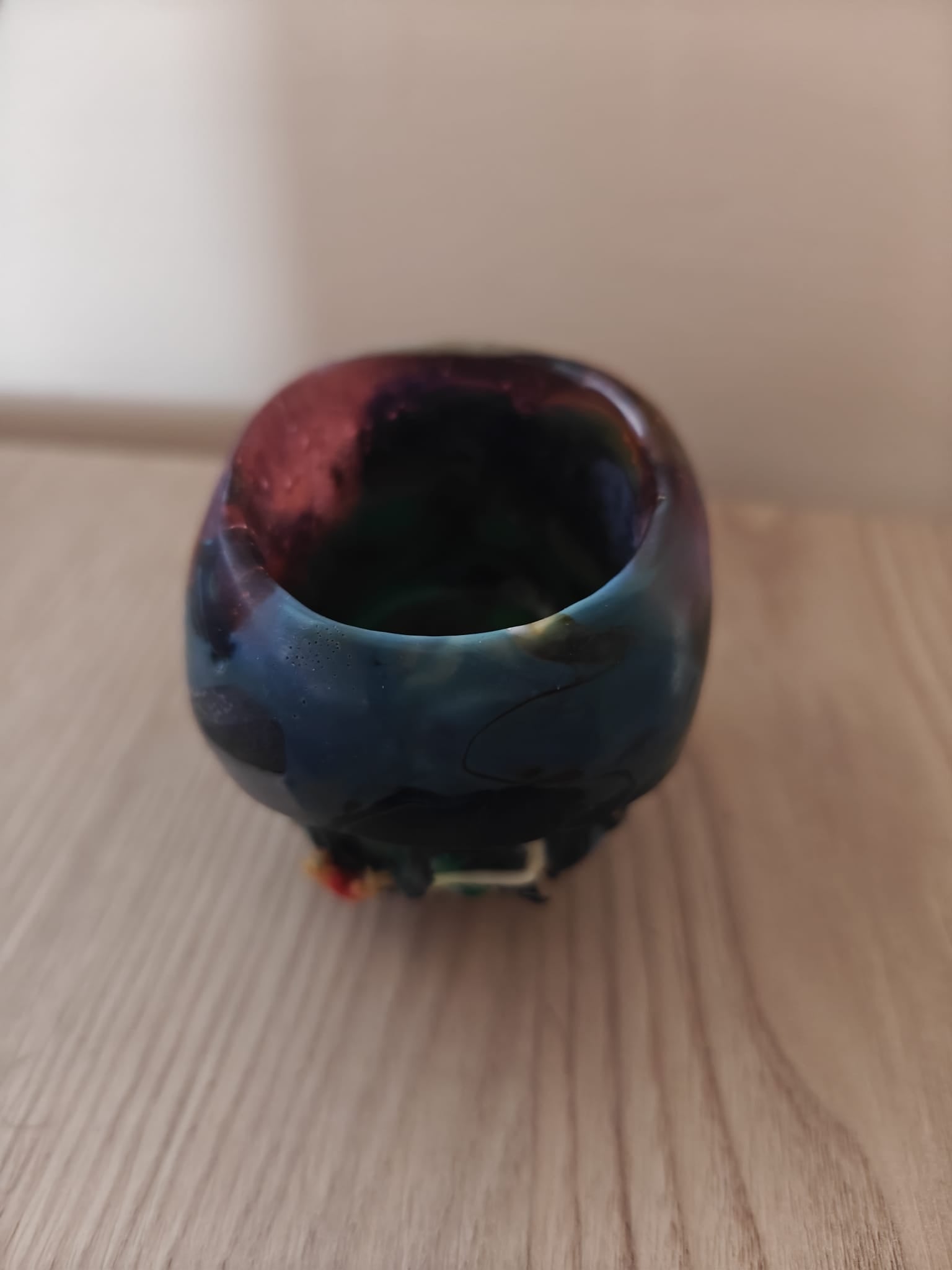 Moulded Skull with hollow Insert for tealights