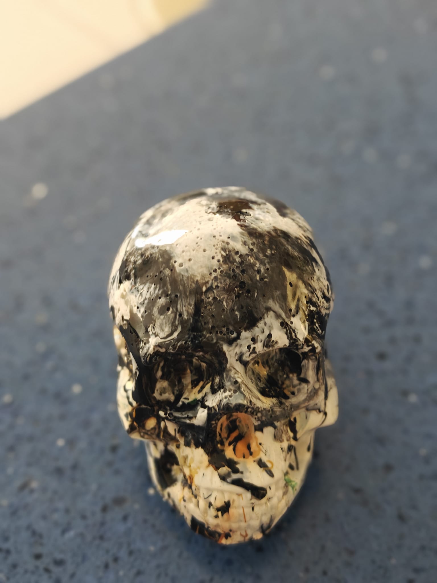 Moulded Skull - White & Black