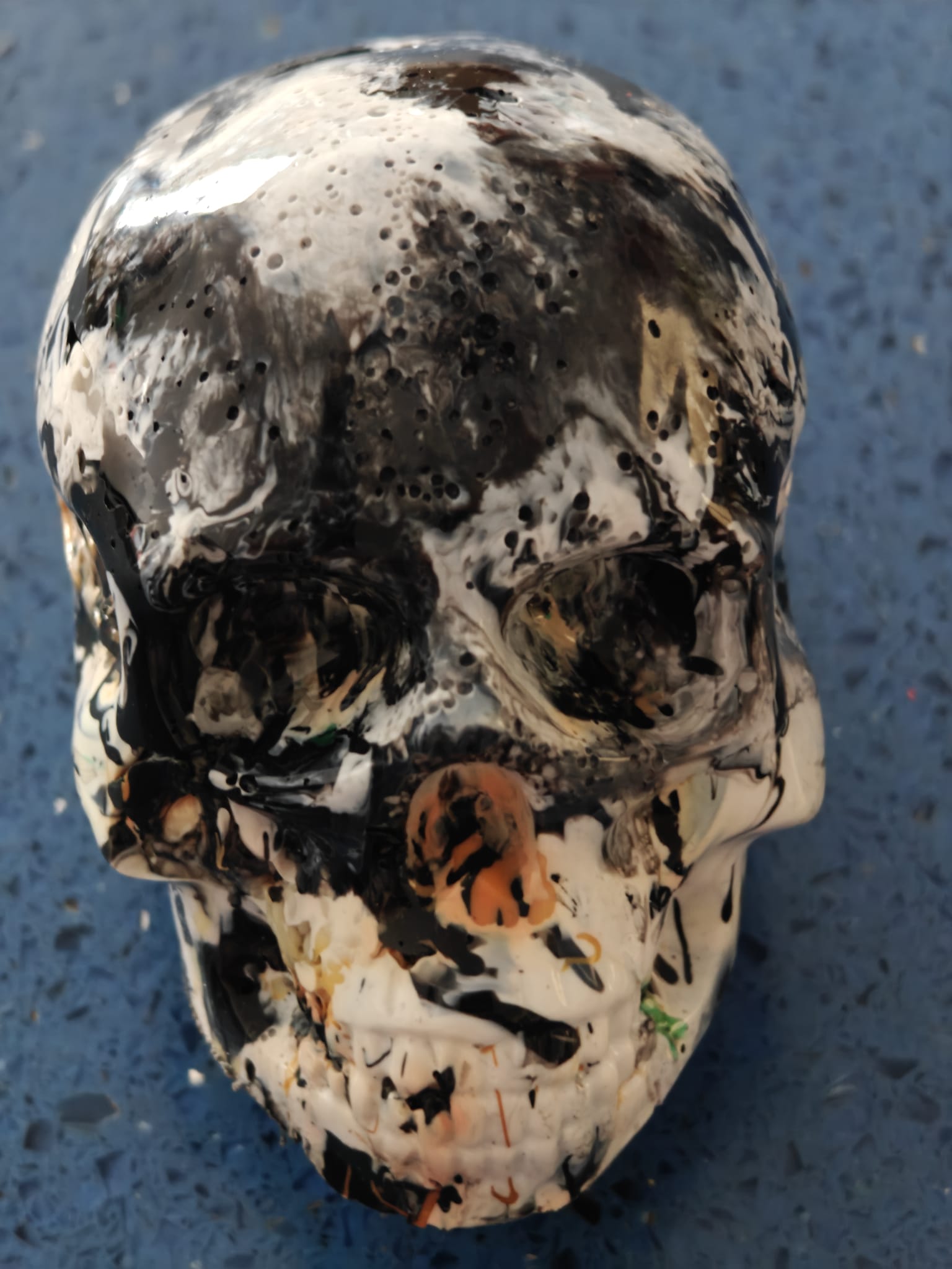Moulded Skull - White & Black